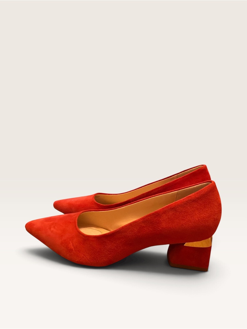 Alex Marie Red Suede Pumps 6M Retro Mod Gold Heel Statement NWOB